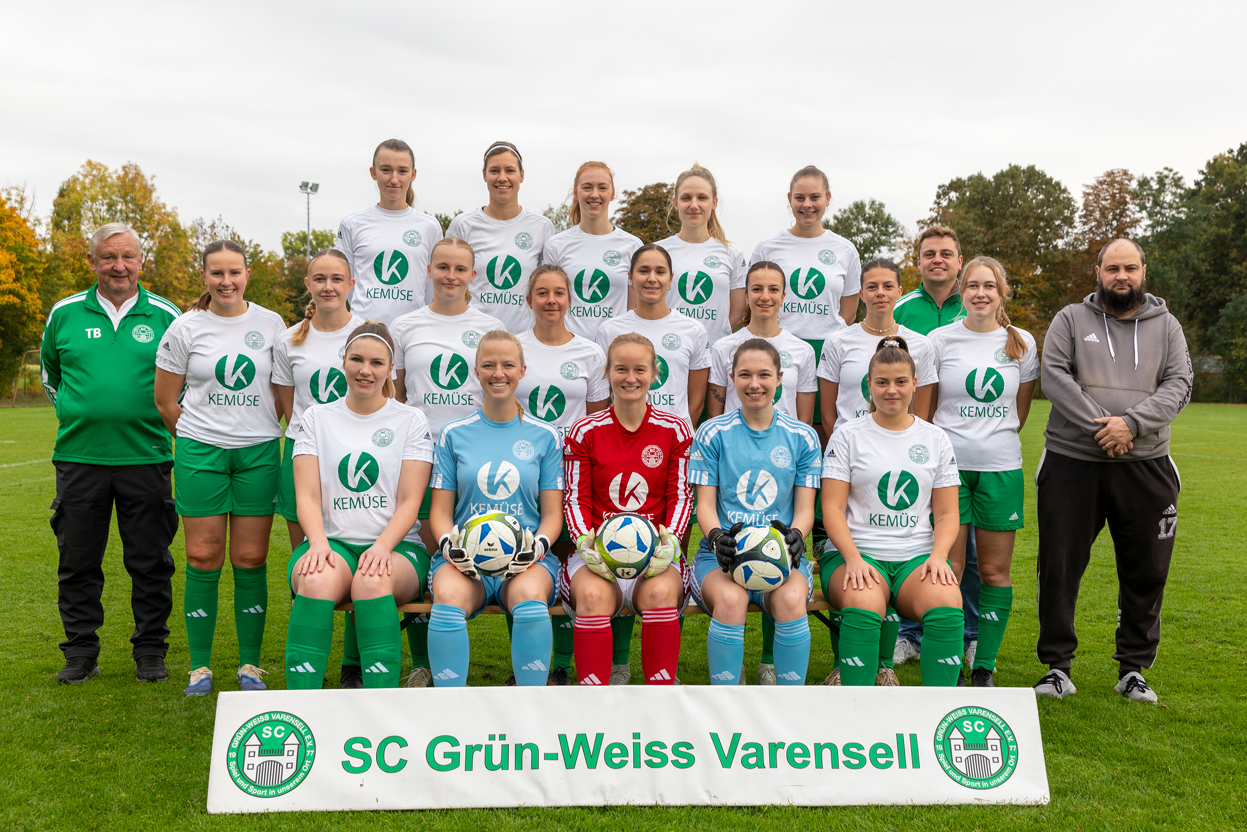 fussballfrauen-2526